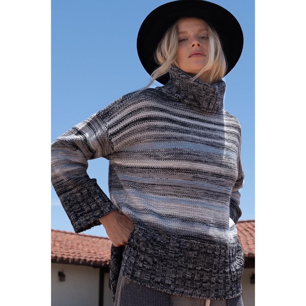 POL Heather Black Gray Blue Striped Relaxed Fit Turtleneck Sweater - Picture 6 of 8